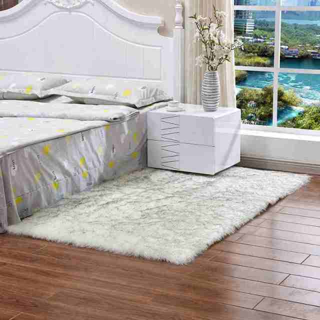 Sof Fluffy Rug For Home Decoration